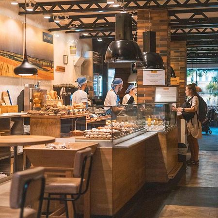 Praktik Bakery Hotel Barcelona Bagian luar foto